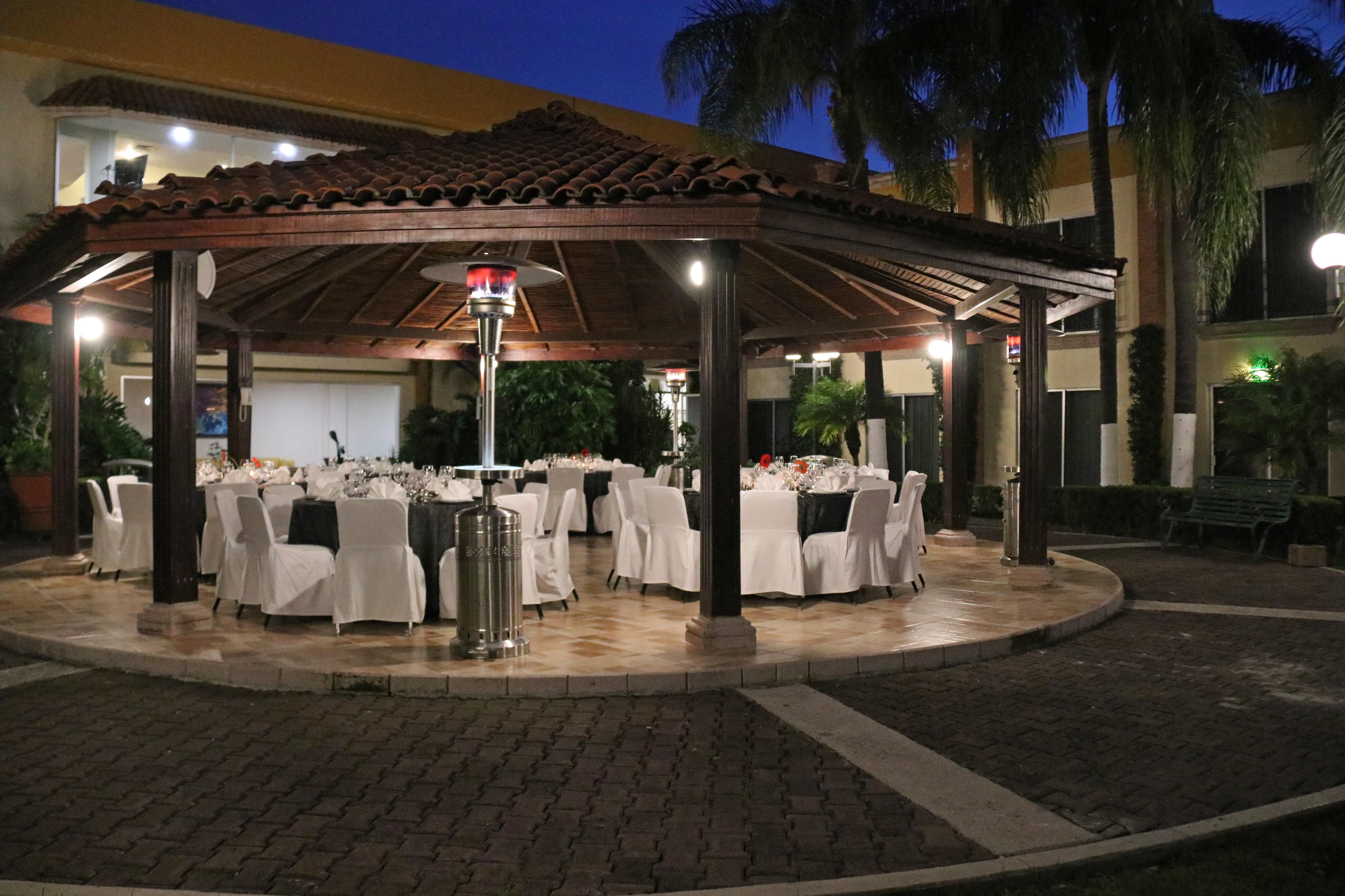 拉皮达德假日酒店 La Piedad 外观 照片